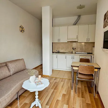 1-bedroom Apartment, 10 Minutes From The City Center Makarska