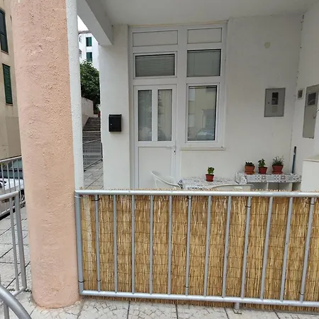 1-bedroom Apartment, 10 Minutes From The City Center * Makarska